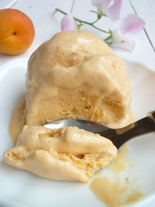 Boule de glace à l'abricot