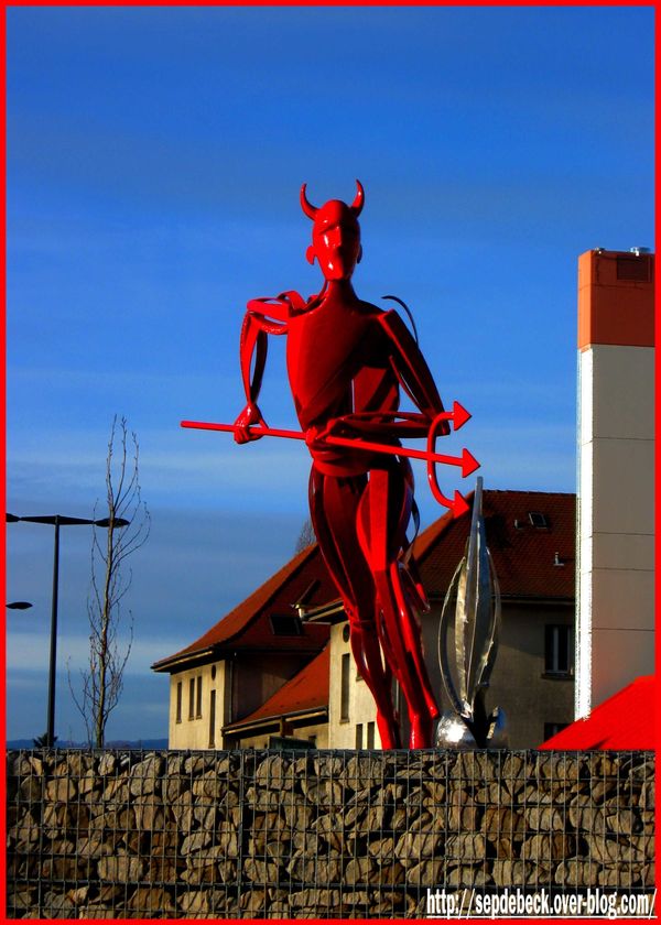 Le diable à désormais sa statue à Colmar ?? 152-e-RI-de-jour_2035_6_7_tonemapped
