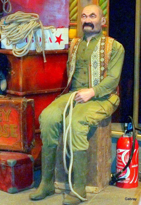 T05 - L'homme en vert