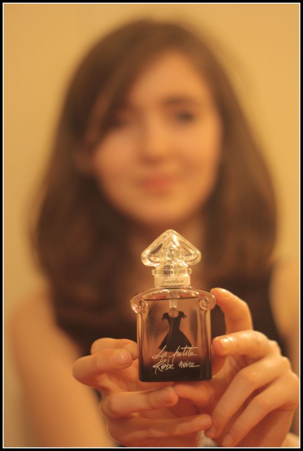 Melli----Parfum-la-petite-robe-noire-Guerlain.jpg