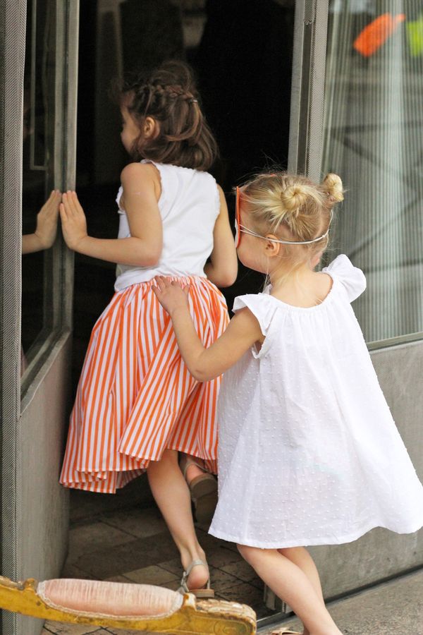Jupe-orangeade--robe-Blanche-Le-Carrousel.jpg