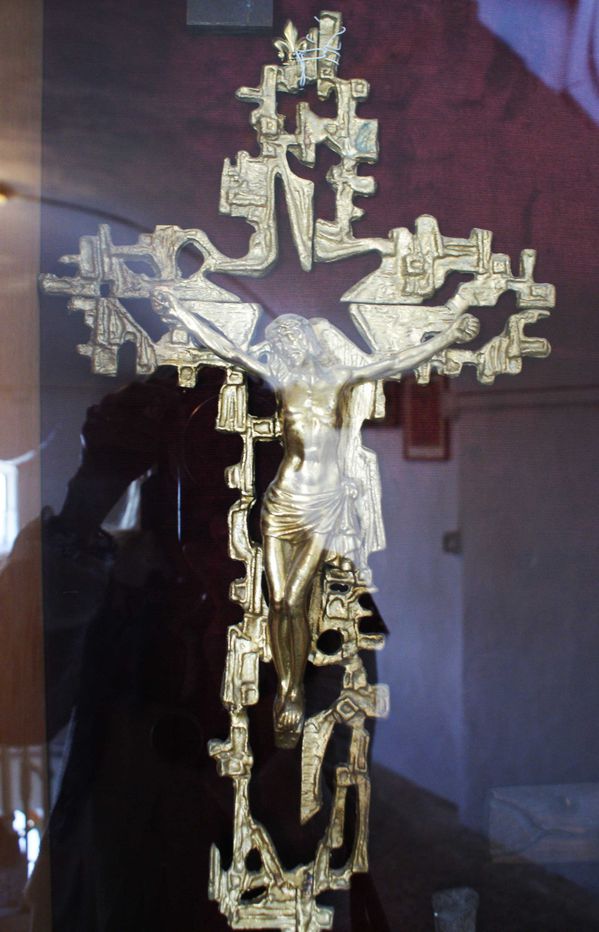 crucifix-musee_OB.jpg