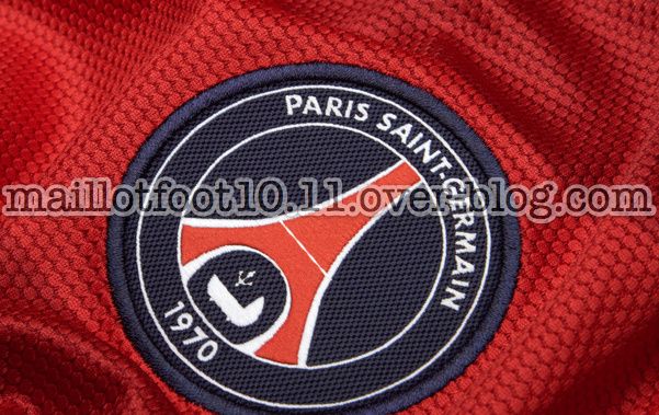 http://img.over-blog.com/601x379/3/88/03/34/maillots-2012-2013/2012-2013-maillots/2012-2013-maillots/maillot-psg-exterieur-2012-2013.jpg