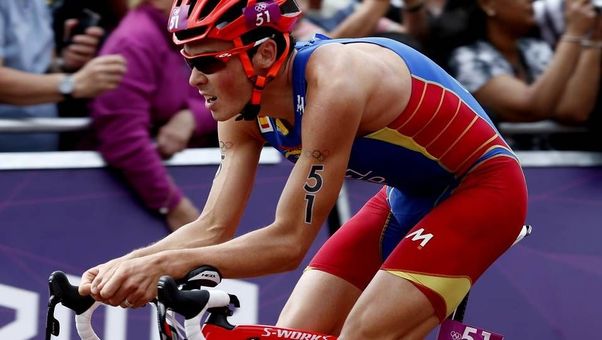 Gomez-noya--en-el-sector-de-ciclismo-.jpg