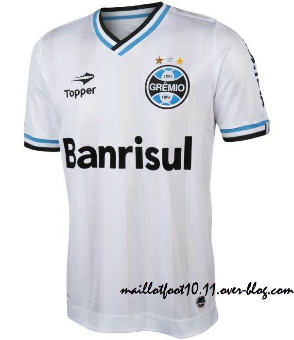 http://img.over-blog.com/605x700/3/88/03/34/Les-maillots-2014/gremio-nova-camisa-2013.jpeg