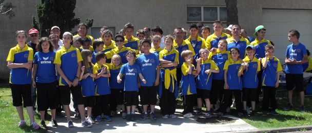 David Casanova avec l'école de pétanque de saint Couat au