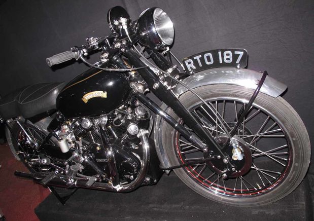 Vincent Black Shadow RTO 187 rétro 2013