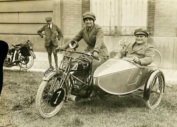 1919-Mlle-Degraine547.jpg