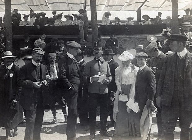 1906 officiels IMG 043