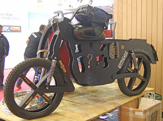 Enfield Himalaya bardet