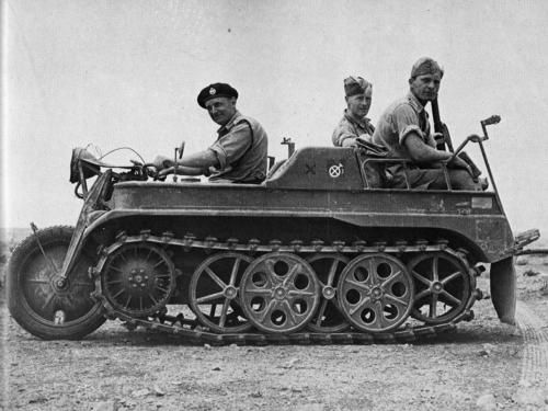 Briten-mit-Kettenkrad-NSU.jpeg