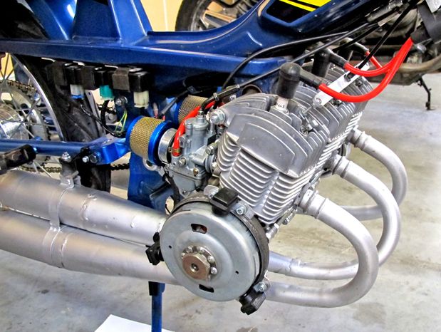 Mobylette-3-moteur-droit.jpg
