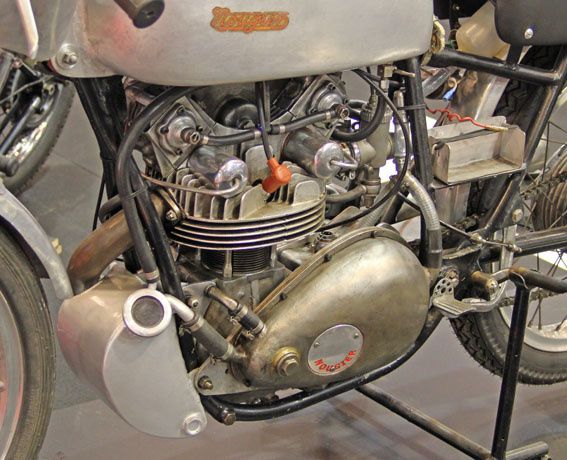 Nougier 175 2 act 1955 moteur gauche