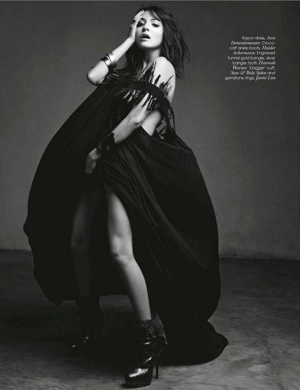 Anushka-Sharma-Vogue-India --- India-Fashion-Blog-3.jpg