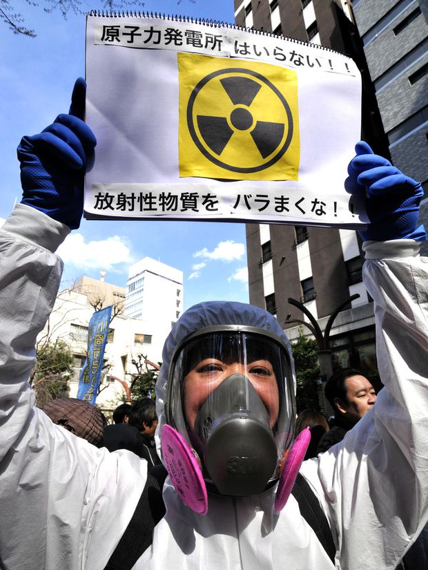 Fin-mars-antinuclaire-devant-TEPCO-Yoshikatsu-Tsuno.jpg