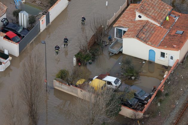 CHARENTE-1 2310