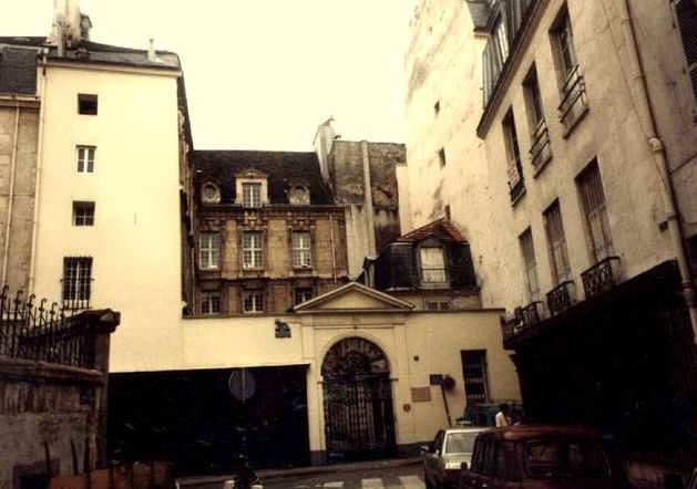 Theatre De Rue Garcon De Cafe Theatre De Rue Garcon De Cafe