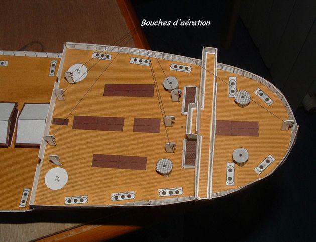 Maquette en carton - Page 6 BOUCHES-ae-r
