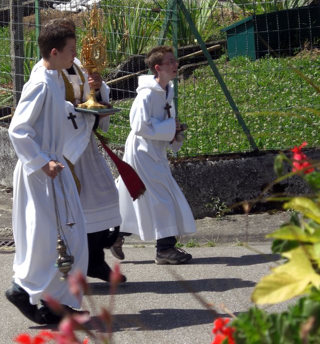 Fete-dieu-14jun09--250.jpg