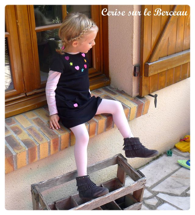 diy-petite-robe-noire-enfant (18)