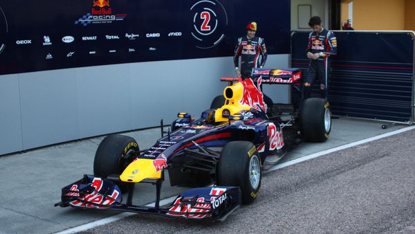 F1-2011-La-Red-Bull-RB7.jpg