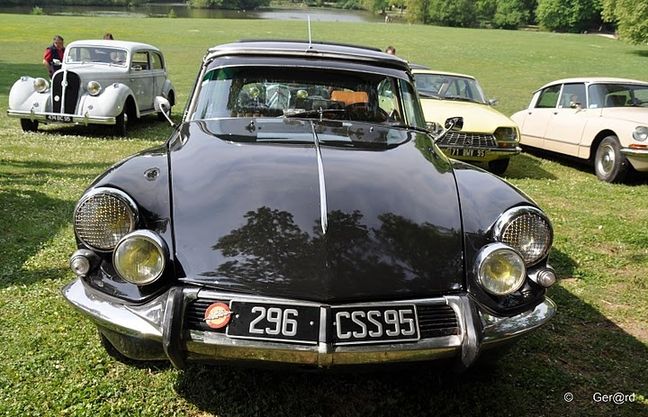 Club-du-Chevron---Mai-2011---141---Citroen-DS-21---1965-c.jpg