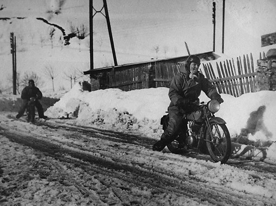 Motobecane-1948--125-D45-r-88C585.jpg