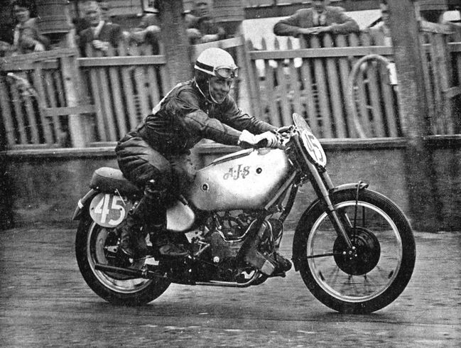 Monneret-1947-ajs-twin666.jpg