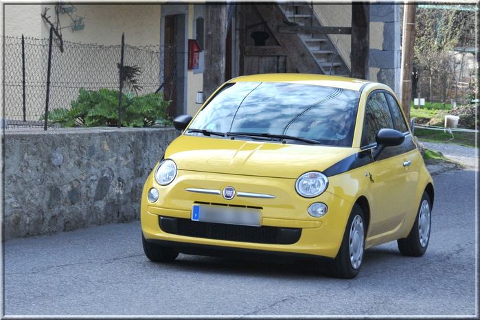 Fiat500 jaune
