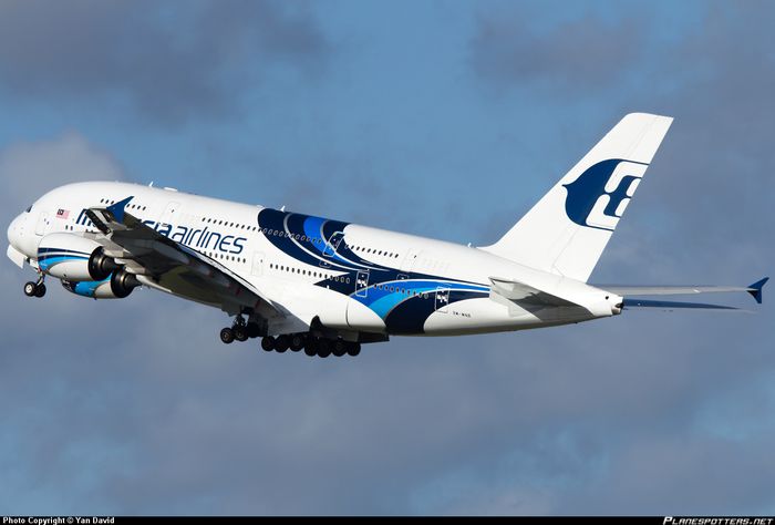 9M-MNB-Malaysia-Airlines-Airbus-A380-800 PlanespottersNet 4