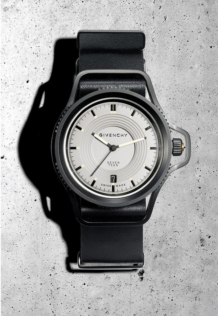 Givenchy-Seventeen-watch-by-Riccardo-Tisci_1.jpg