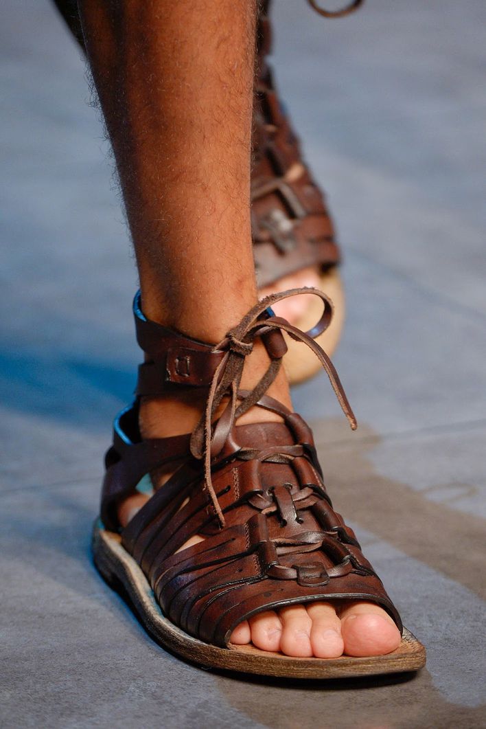 Sandales-Dolce---Gabbana-17.JPG