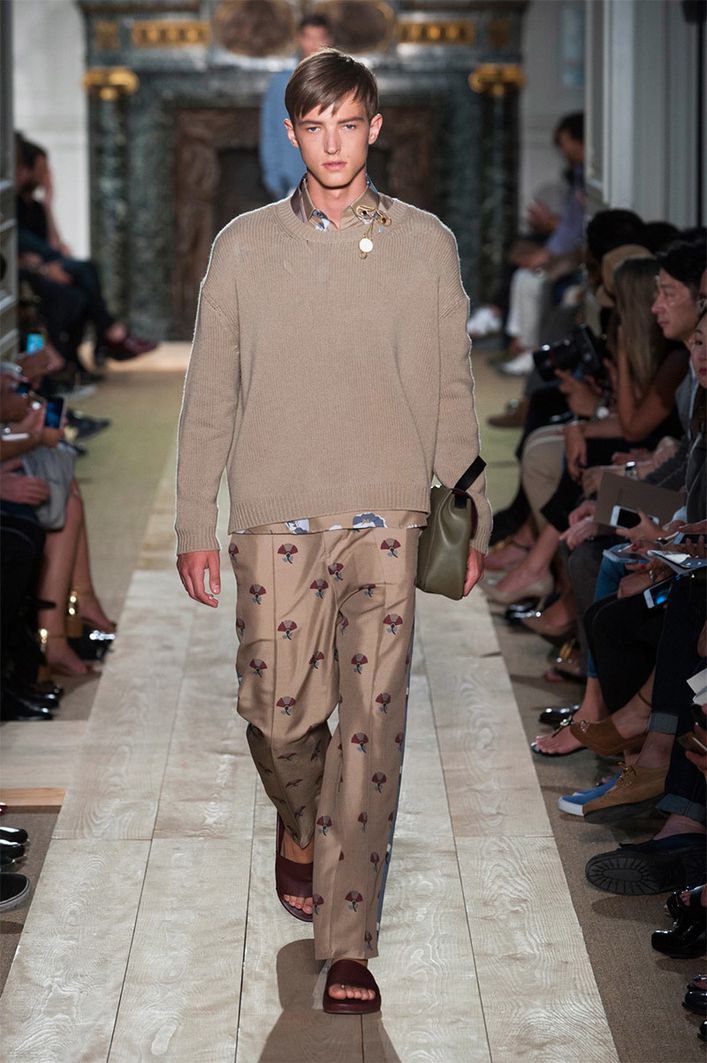 Paris-Fashion-Week-Homme---valentino-ss15_fy14.jpg