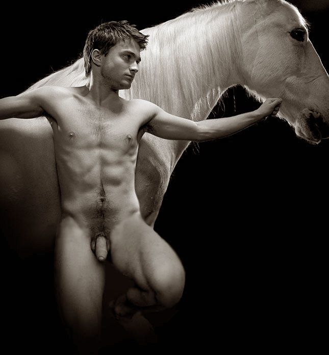 Equus---Daniel-Radcliff.jpg