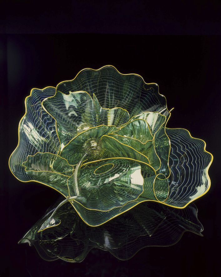 Dave-Chihuly--02--mint-extract-persian-set.jpg