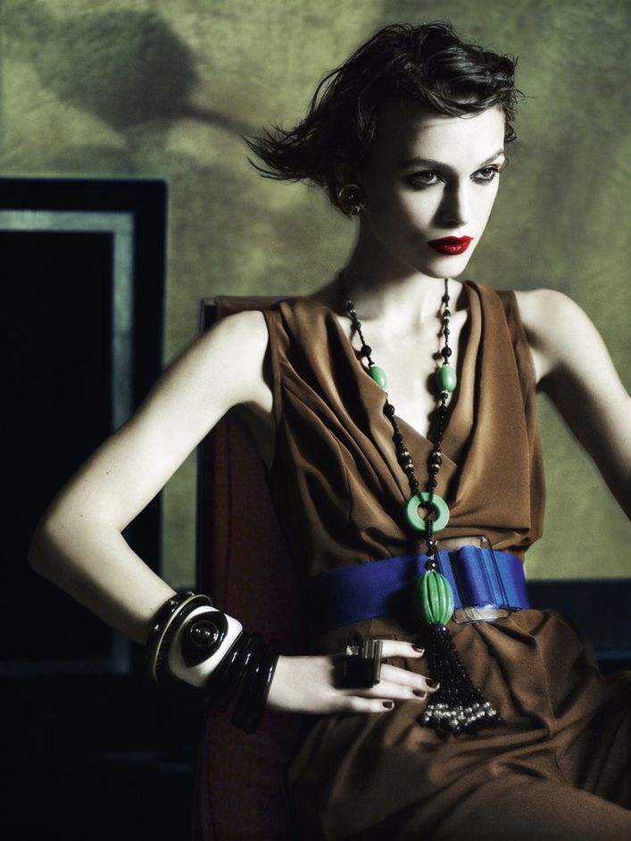 Keira-Knightley-for-Vogue-UK-January-2011-by-Mario-Testino1.jpg