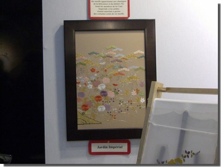Broderie-japonaise-jardin-imperial.jpg