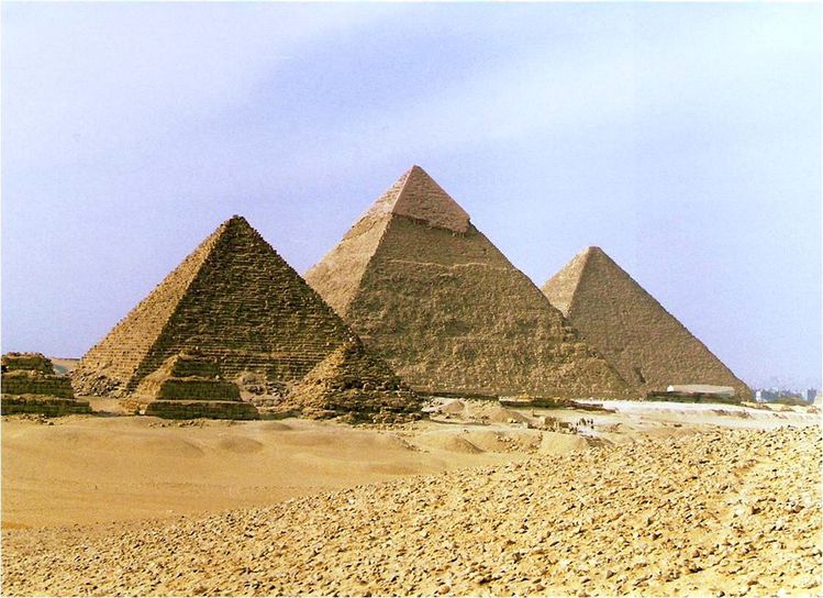 pyramidejpg.jpg
