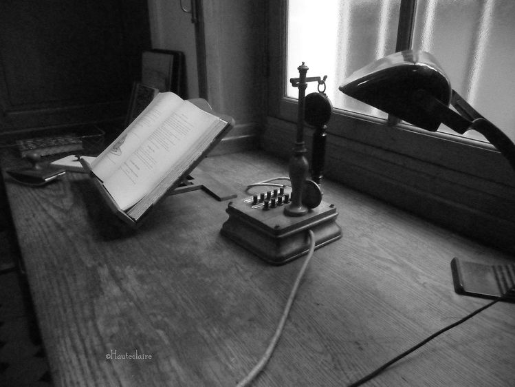 telephone.jpg