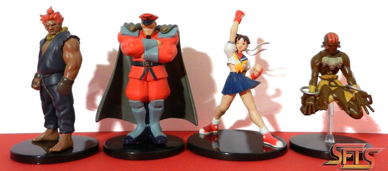 045-Street Fighter Figures