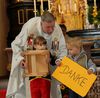 Segnung 01 Festgottesdienst 04 Danksagung 03 Spendern
