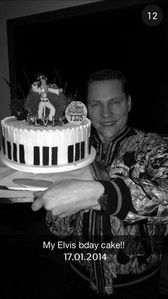 BeRJE9PIIAELAn-
