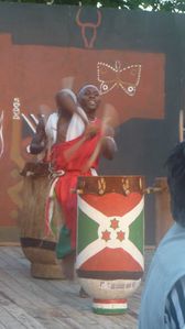 Tambours-royaux-du-Burundi-2.jpg