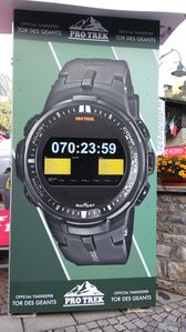 Tot des Géants 2014. Totem PRO TREK OFFICAL TIMEKEEPER Del TDG Tor des Géants® 2014 (5^ ed.). L'Italiano - e valdostano di Gressoney - Franco Collé sale sul gradino più alto del podio