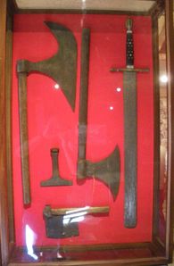12-Hache-pour-amputation.jpg