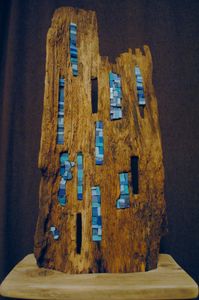 bois-flotte---La-tour-troglodyte-Sculpture-mosaique----pasc.jpg