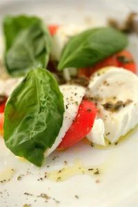 tomate-mozzarella-2-Medium-125809_L.jpg