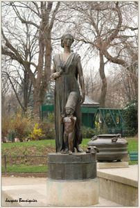 Monument droits de l'homme 2
