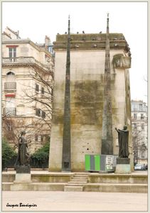 Monument droits de l'homme 6