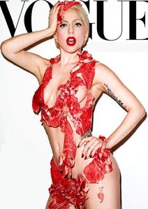 Lady Gaga viande Vogue hommes MTV Video Music Awards